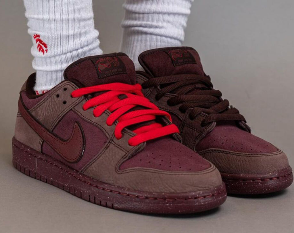 Nike SB Dunk Low Premium ‘Paris City Of Love Burgundy Crush’