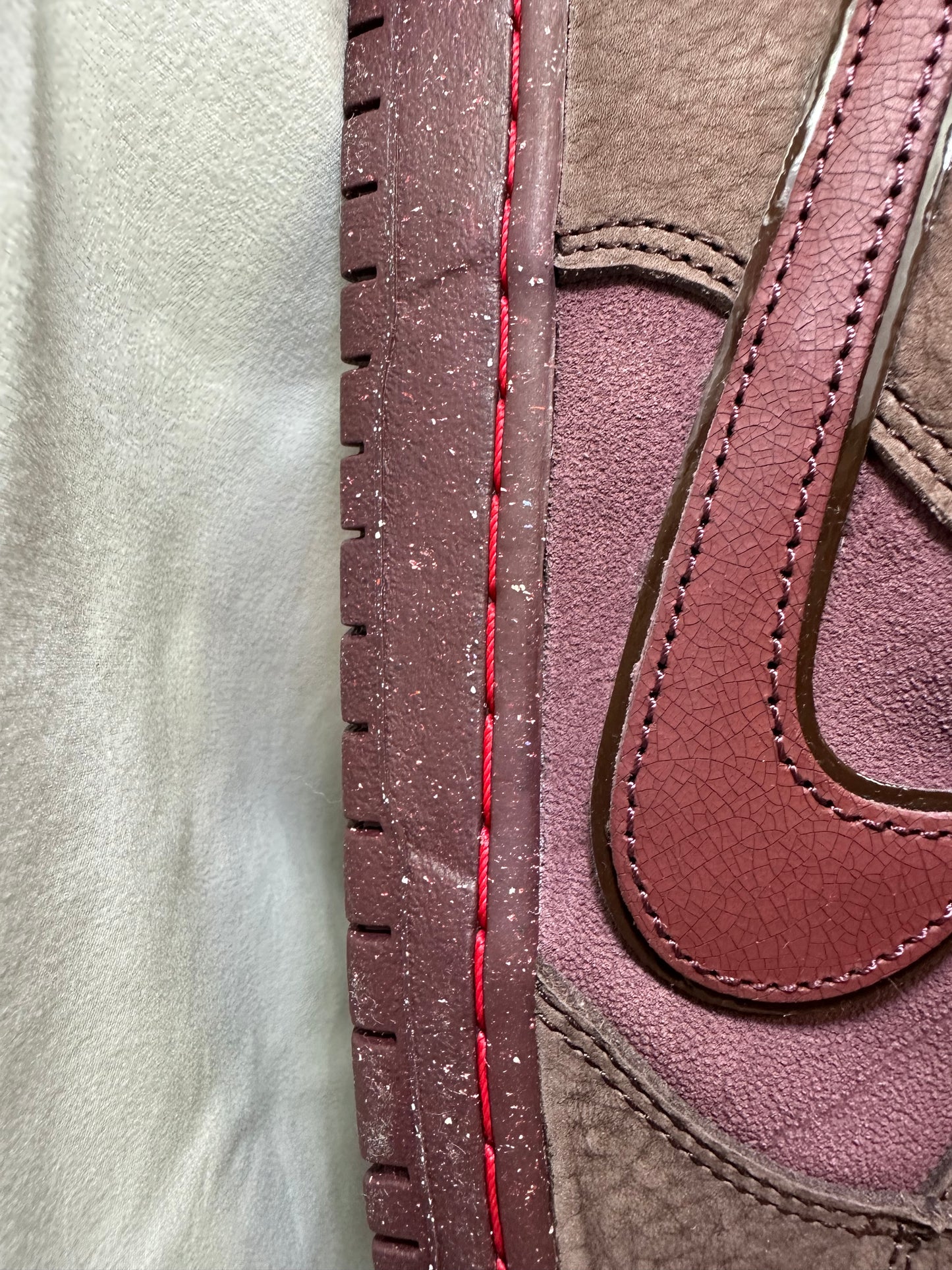 Nike SB Dunk Low Premium ‘Paris City Of Love Burgundy Crush’