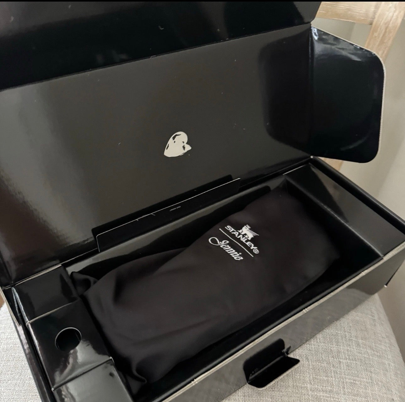 Stanley BLACKPINK Jennie All Day Slim Luxe Bottle 12oz Midnight Ruby