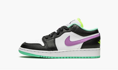 AIR JORDAN 1 LOW GS "Black / Violet Shock / Green Glow"