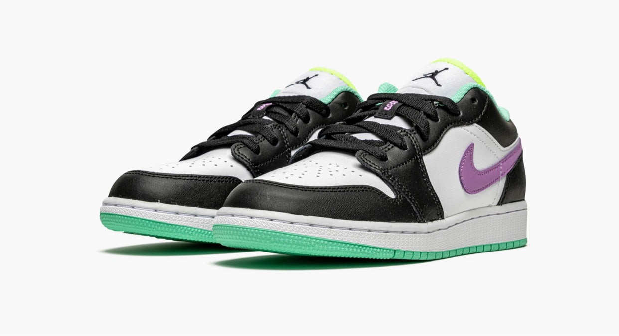 AIR JORDAN 1 LOW GS "Black / Violet Shock / Green Glow"