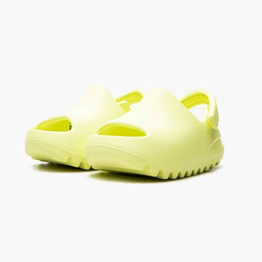 Yeezy Slide Toddler “GLOW”