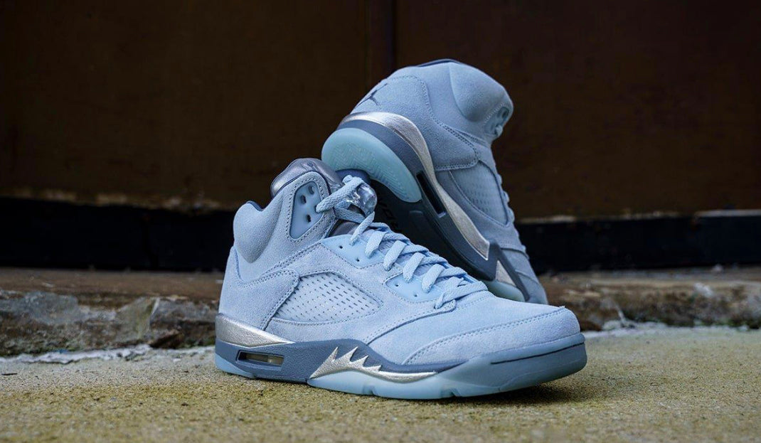 WMNS AIR JORDAN 5 RETRO “BLUEBIRD”