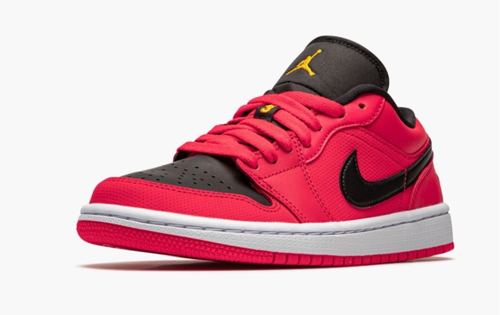 WMNS AIR JORDAN 1 LOW "Siren Red"